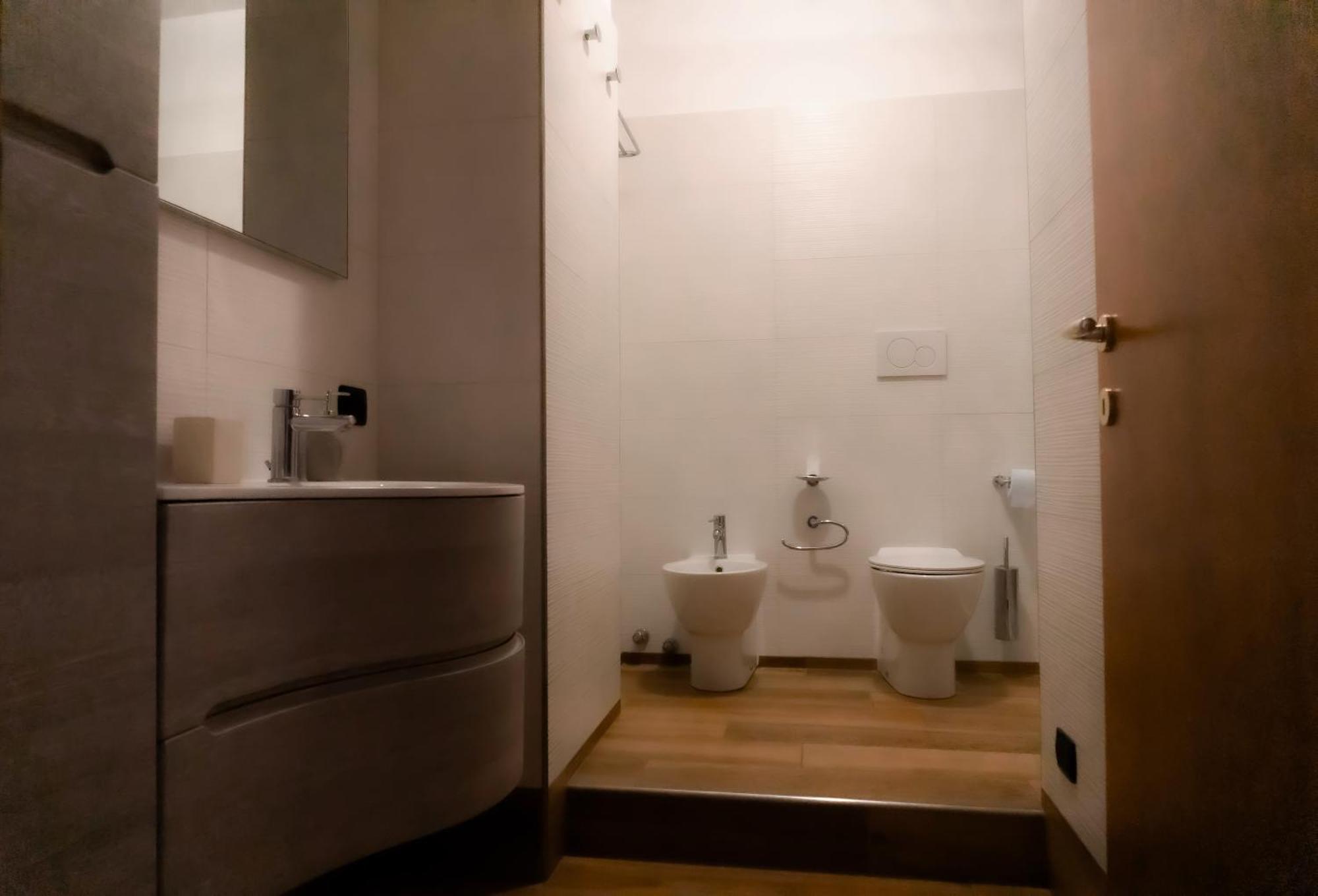 Prestigioso Appartamento In Zona Tortona - Solari ミラノ エクステリア 写真